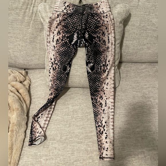Terez pink snake xs leggings - Picture 4 of 4